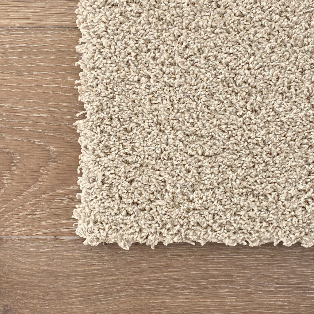 LIGHT BEIGE CARPET TILE PLUSH (6 TILES / 40 SQ FT)